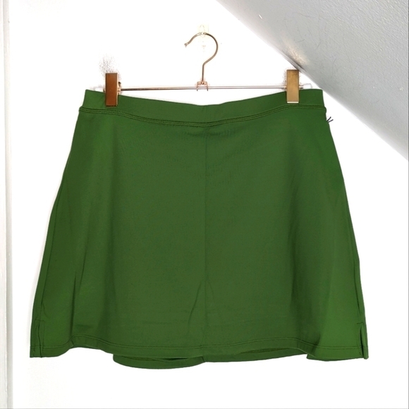 WEWOREWHAT Active Tennis Workout Skort Court Green NEW Size M - Picture 1 of 7